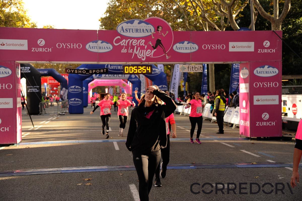 Llegada de la Carrera de la Mujer de Barcelona (ARCO DERECHO 14)