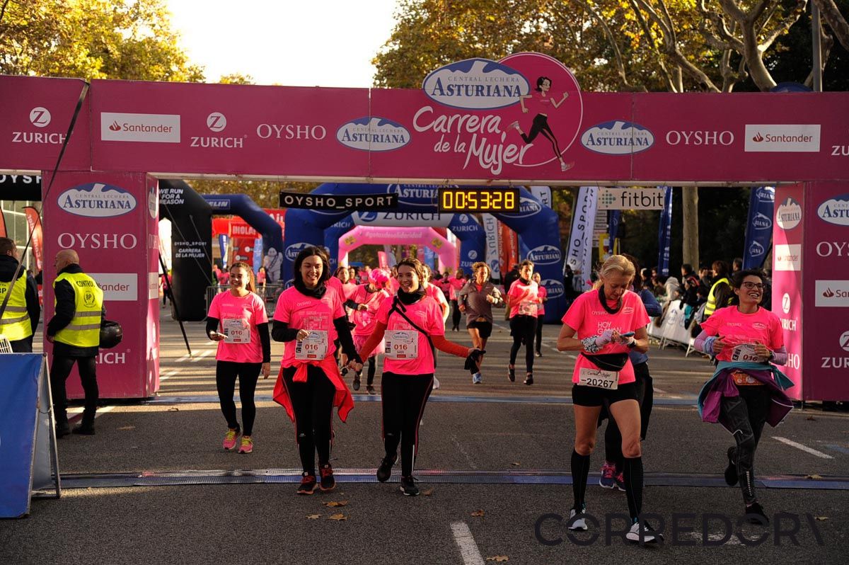 Llegada de la Carrera de la Mujer de Barcelona (ARCO DERECHO 14)