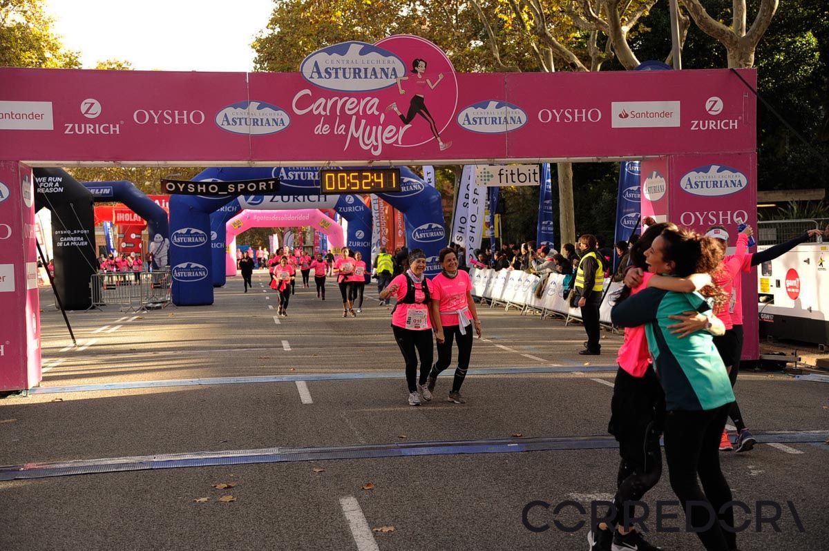 Llegada de la Carrera de la Mujer de Barcelona (ARCO DERECHO 13)