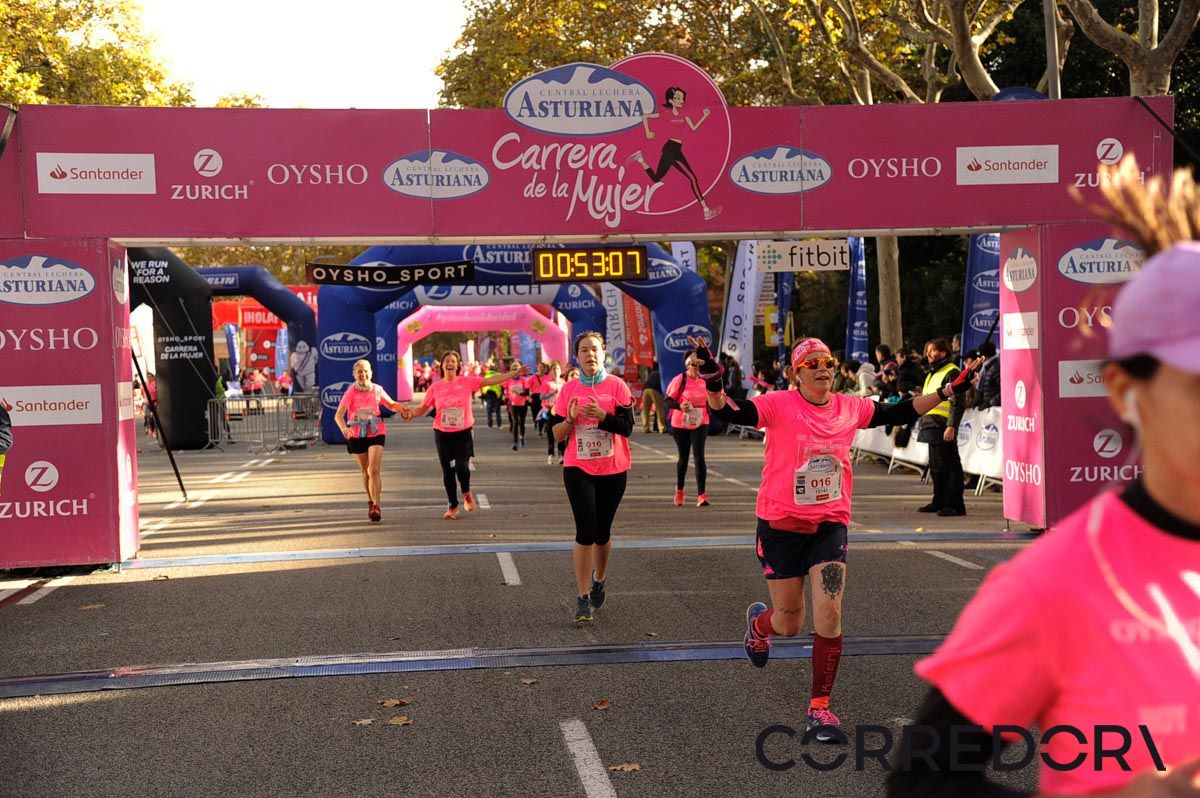 Llegada de la Carrera de la Mujer de Barcelona (ARCO DERECHO 14)