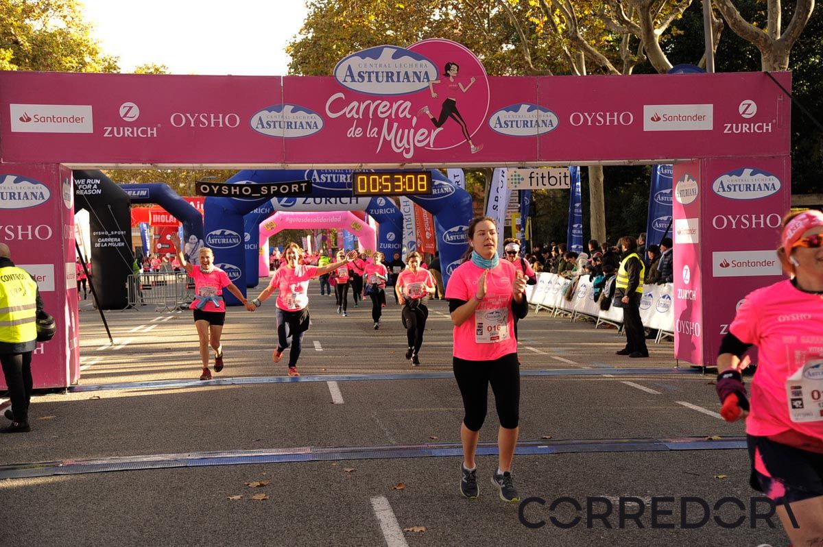 Llegada de la Carrera de la Mujer de Barcelona (ARCO DERECHO 14)