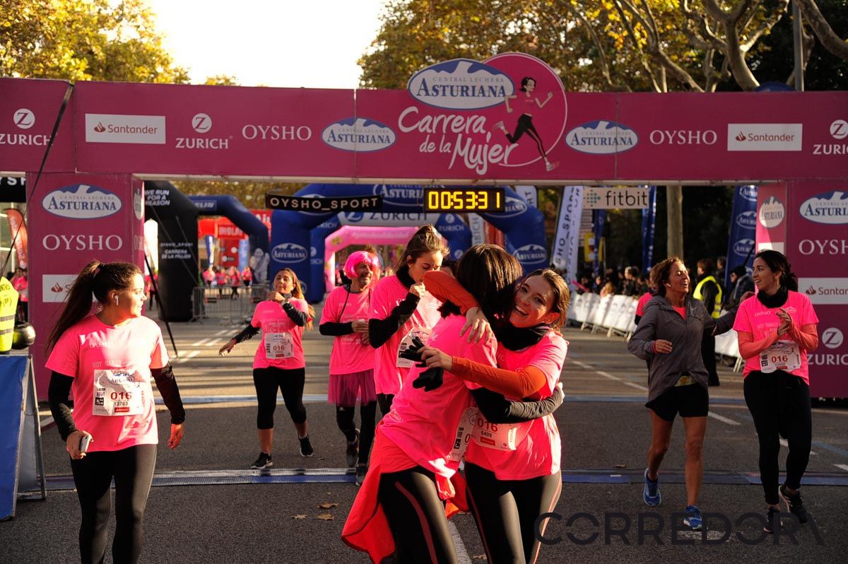 Llegada de la Carrera de la Mujer de Barcelona (ARCO DERECHO 14)