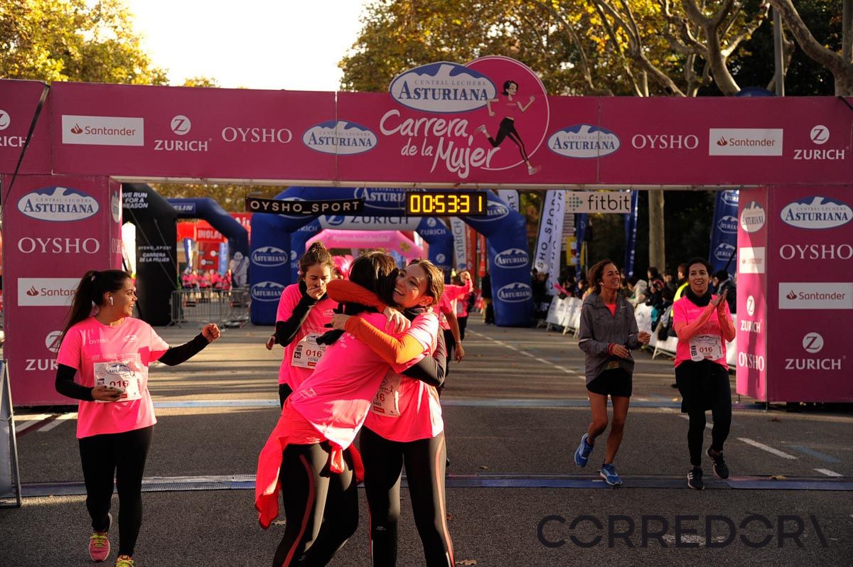 Llegada de la Carrera de la Mujer de Barcelona (ARCO DERECHO 14)