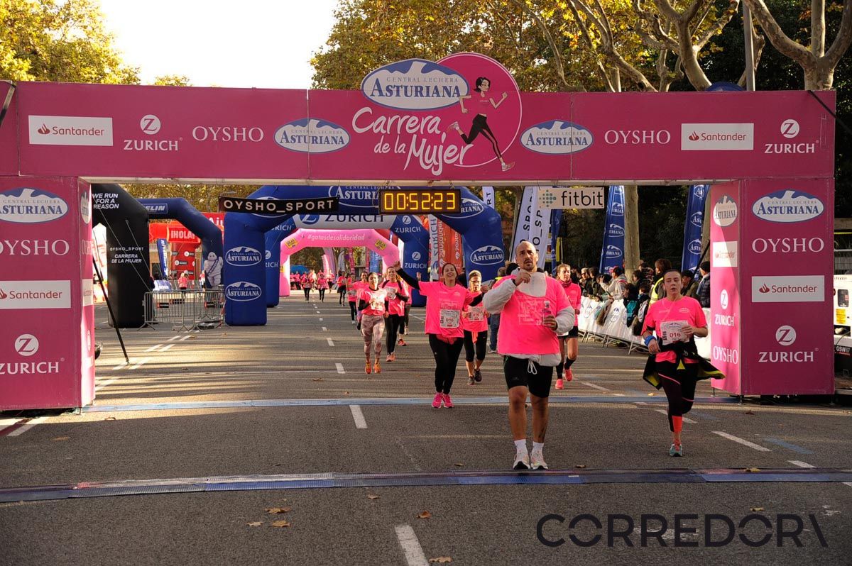Llegada de la Carrera de la Mujer de Barcelona (ARCO DERECHO 13)