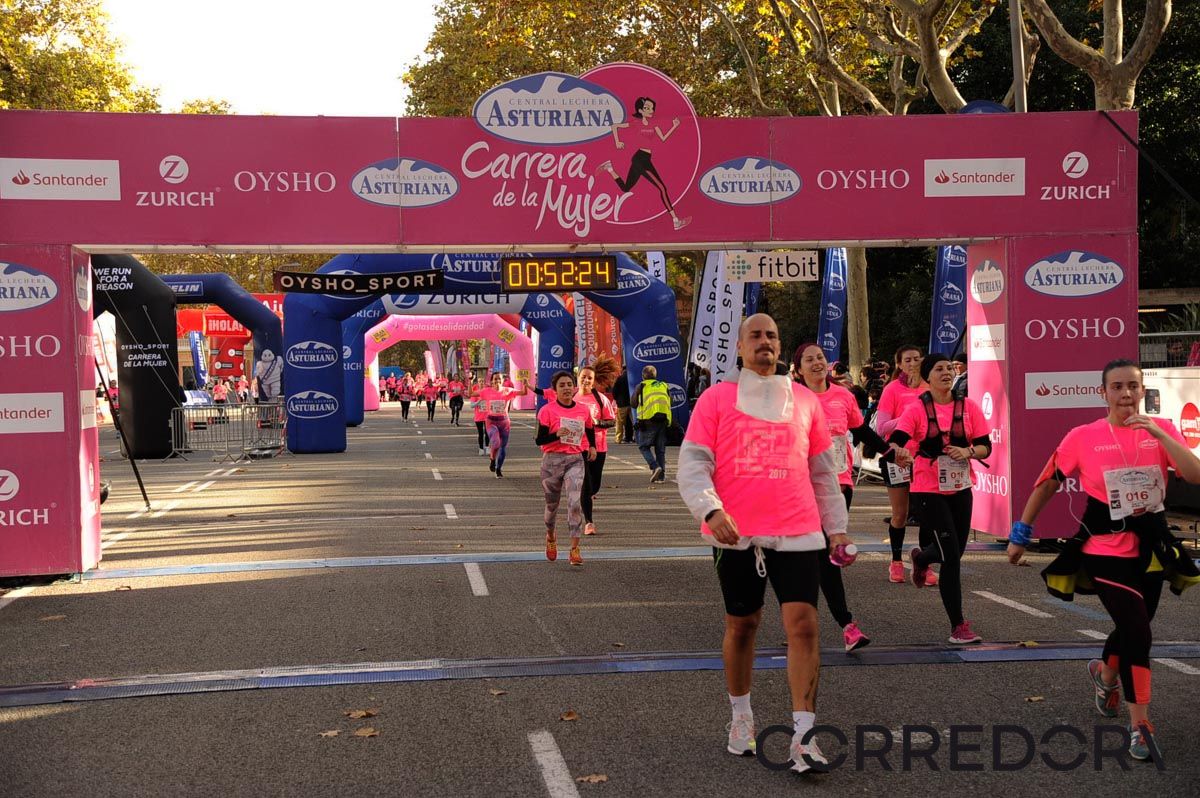 Llegada de la Carrera de la Mujer de Barcelona (ARCO DERECHO 13)