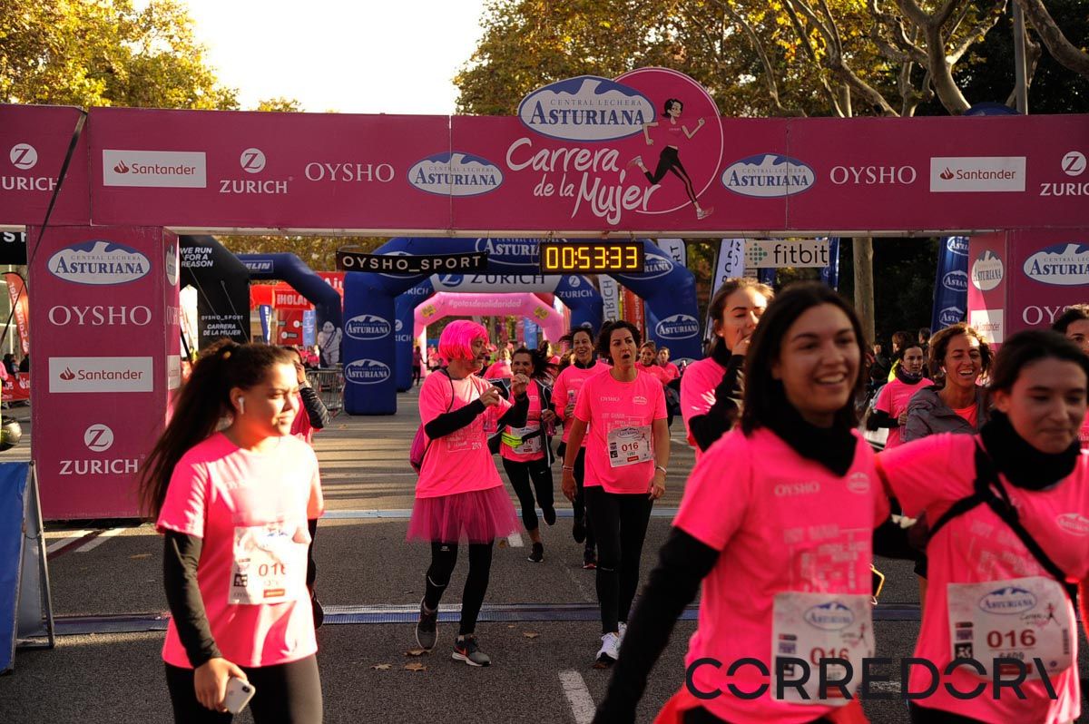 Llegada de la Carrera de la Mujer de Barcelona (ARCO DERECHO 15)