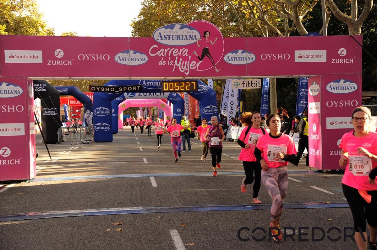 Llegada de la Carrera de la Mujer de Barcelona (ARCO DERECHO 13)