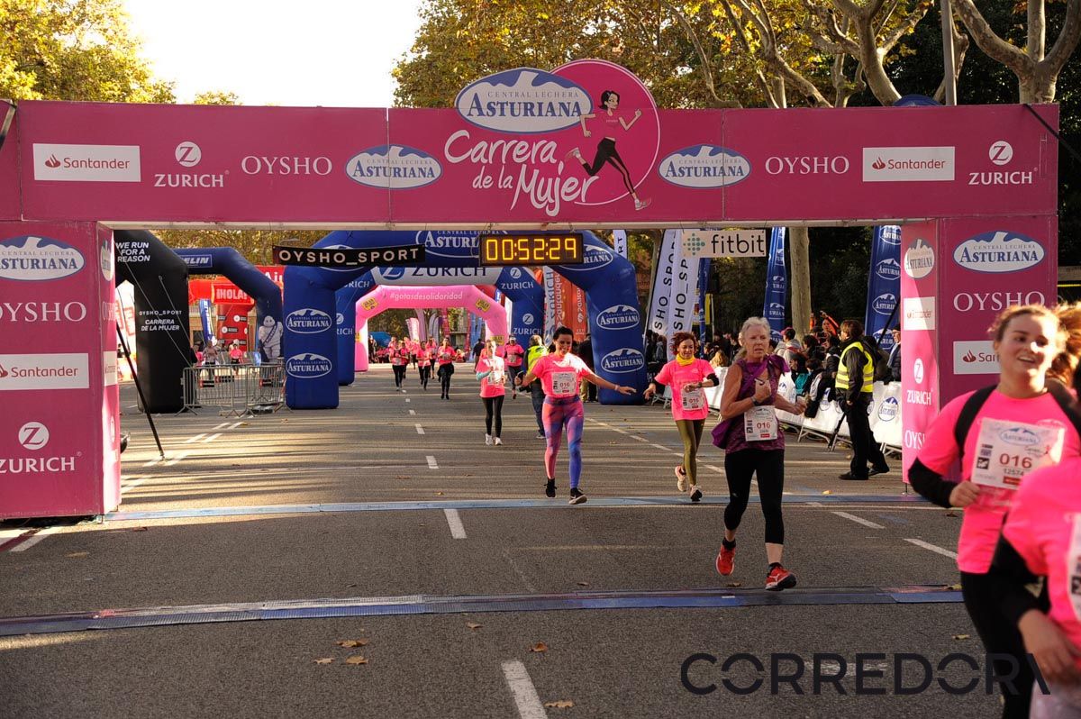 Llegada de la Carrera de la Mujer de Barcelona (ARCO DERECHO 13)