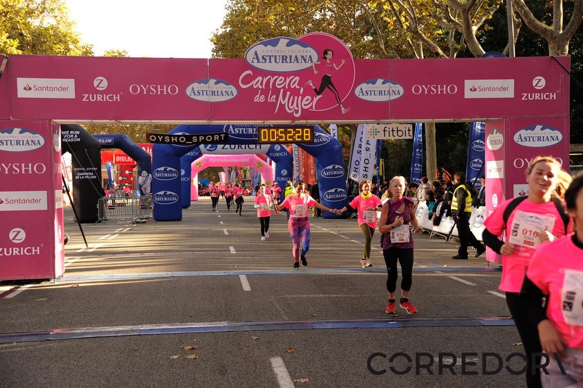 Llegada de la Carrera de la Mujer de Barcelona (ARCO DERECHO 13)