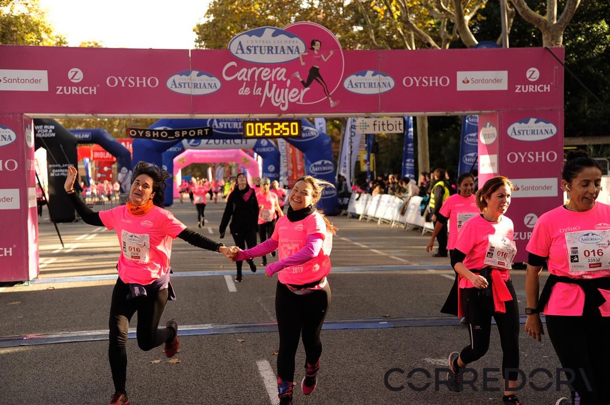 Llegada de la Carrera de la Mujer de Barcelona (ARCO DERECHO 14)