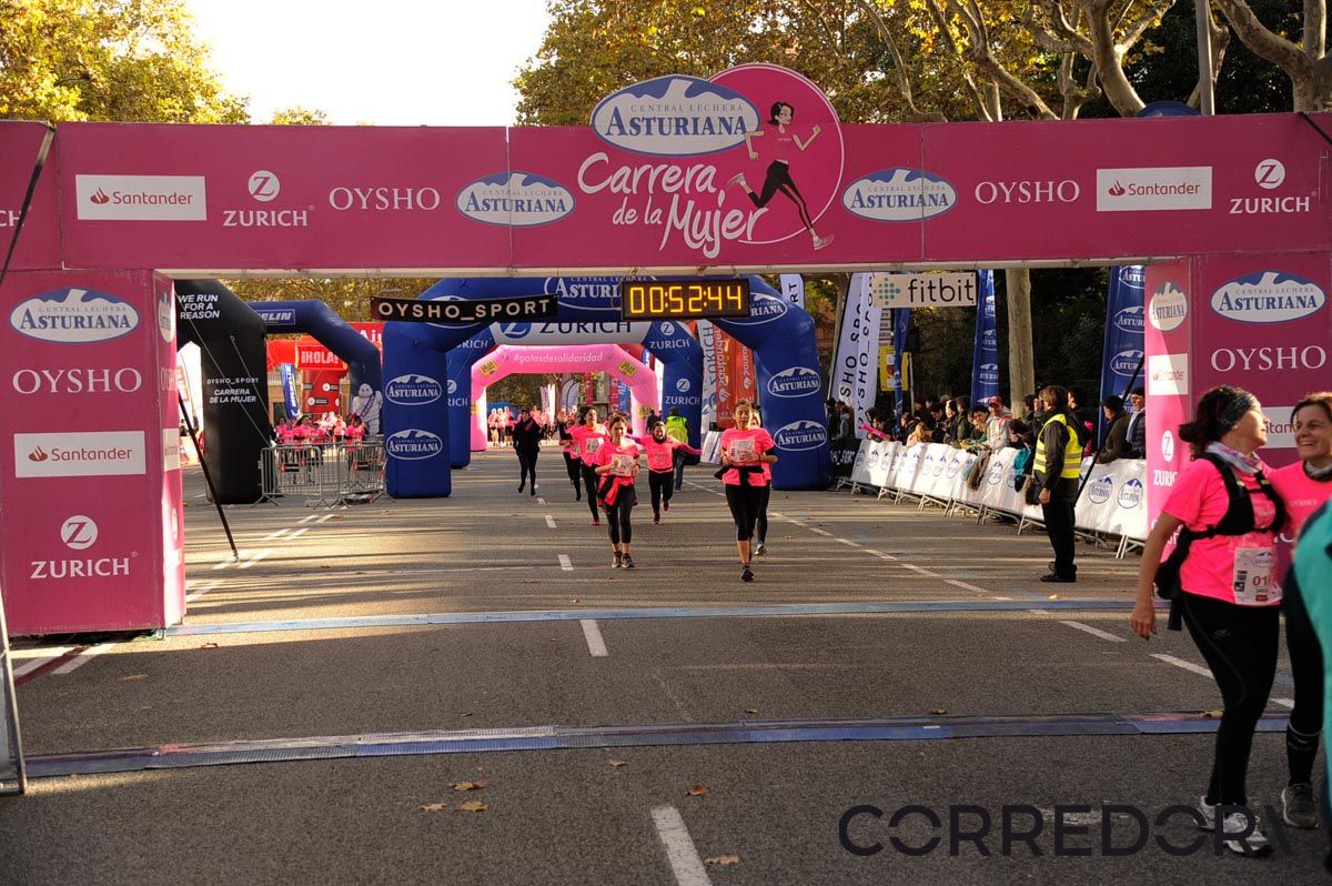 Llegada de la Carrera de la Mujer de Barcelona (ARCO DERECHO 13)