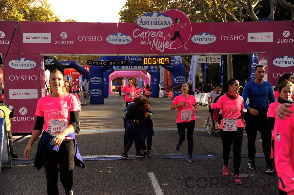 Llegada de la Carrera de la Mujer de Barcelona (ARCO DERECHO 15)