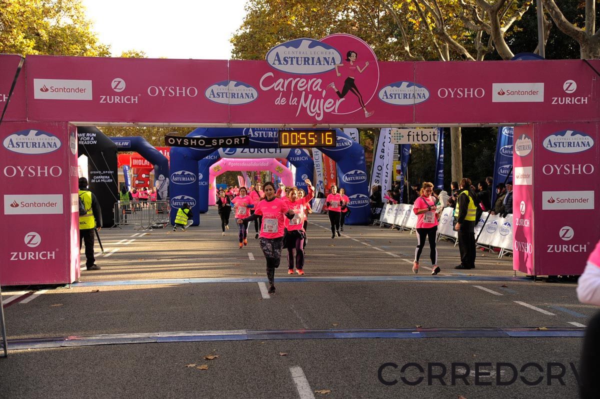 Llegada de la Carrera de la Mujer de Barcelona (ARCO DERECHO 17)