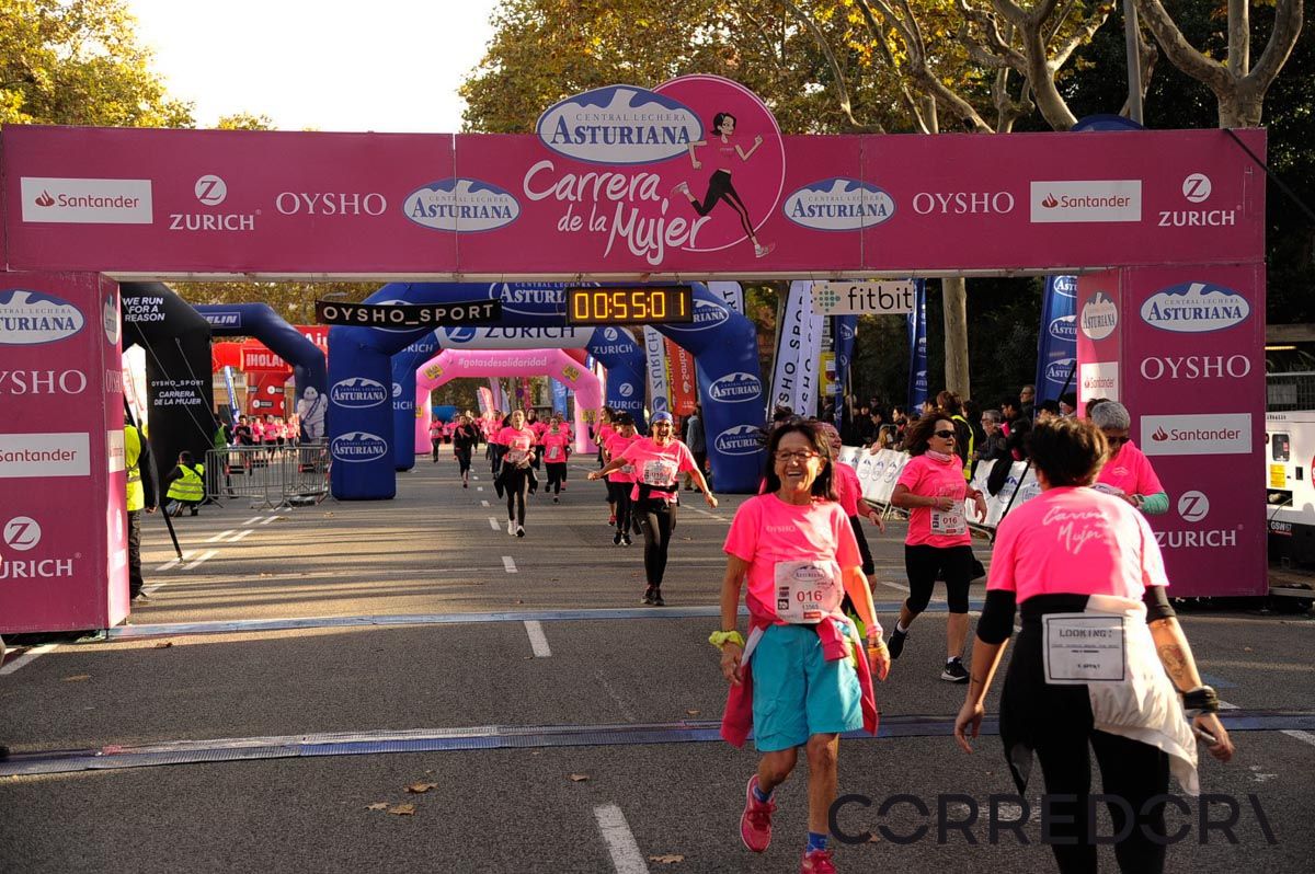 Llegada de la Carrera de la Mujer de Barcelona (ARCO DERECHO 16)