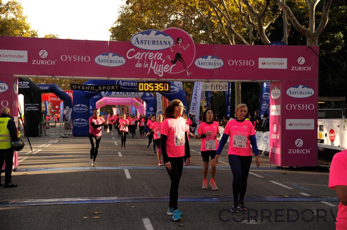 Llegada de la Carrera de la Mujer de Barcelona (ARCO DERECHO 15)