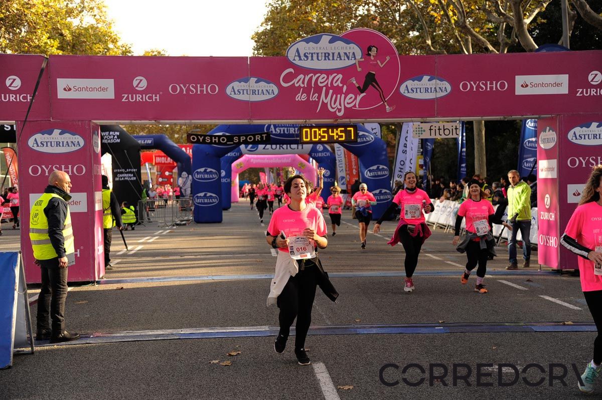 Llegada de la Carrera de la Mujer de Barcelona (ARCO DERECHO 16)