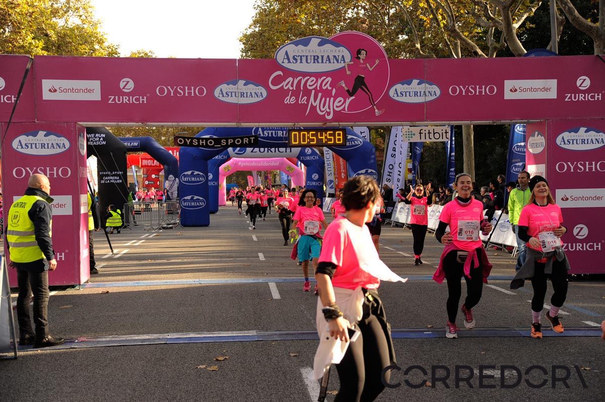 Llegada de la Carrera de la Mujer de Barcelona (ARCO DERECHO 16)