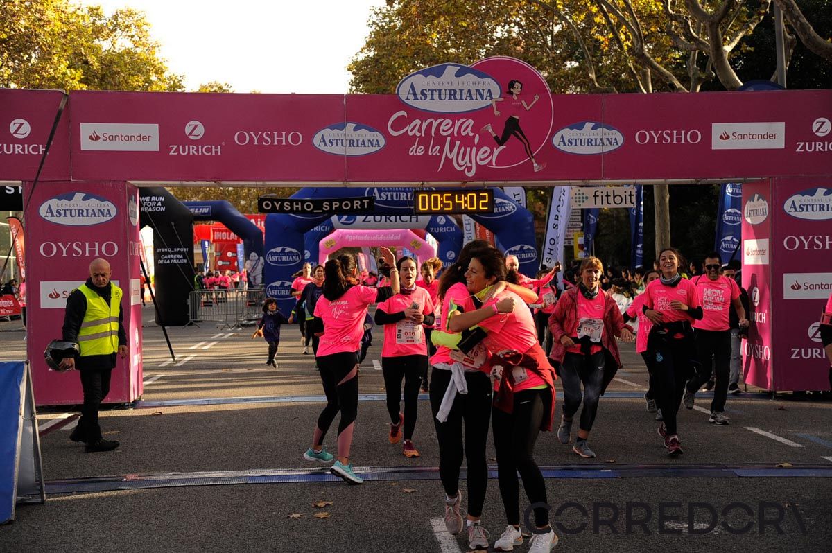 Llegada de la Carrera de la Mujer de Barcelona (ARCO DERECHO 15)
