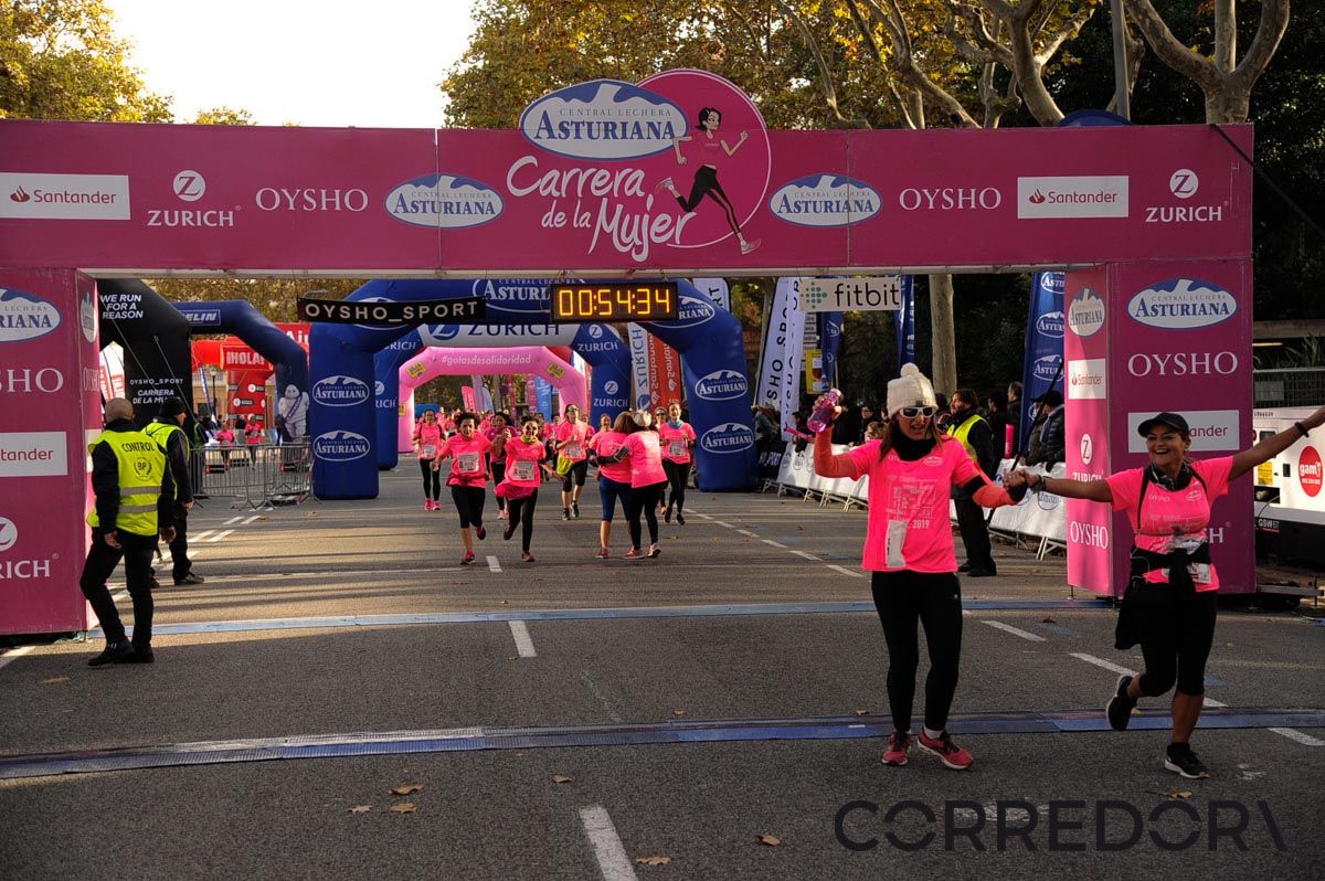 Llegada de la Carrera de la Mujer de Barcelona (ARCO DERECHO 16)