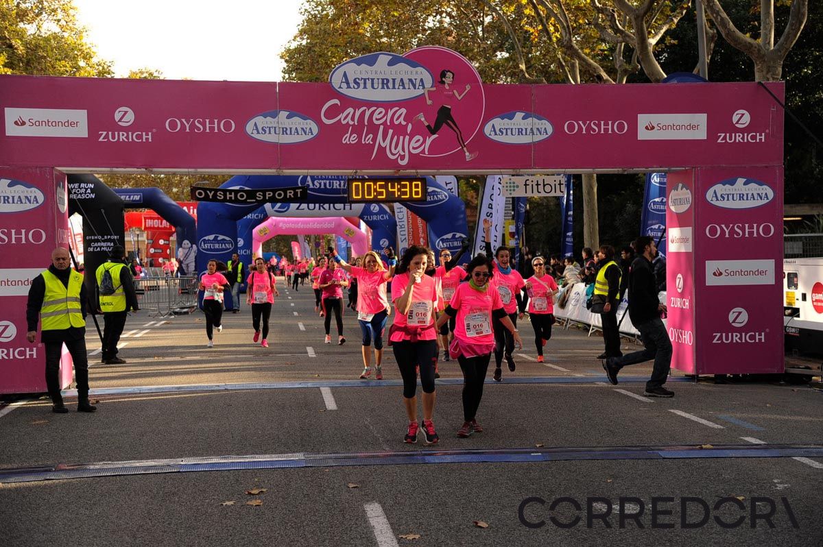 Llegada de la Carrera de la Mujer de Barcelona (ARCO DERECHO 16)