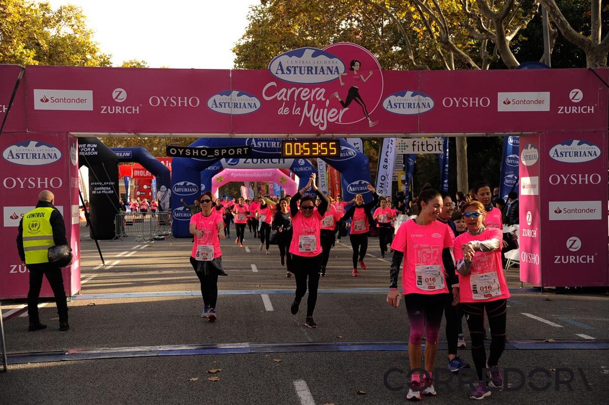 Llegada de la Carrera de la Mujer de Barcelona (ARCO DERECHO 15)