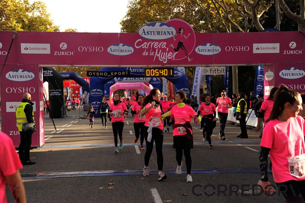 Llegada de la Carrera de la Mujer de Barcelona (ARCO DERECHO 15)