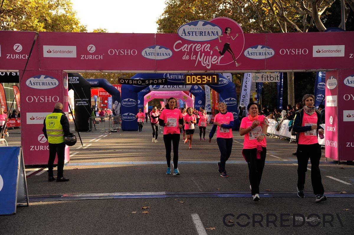 Llegada de la Carrera de la Mujer de Barcelona (ARCO DERECHO 15)