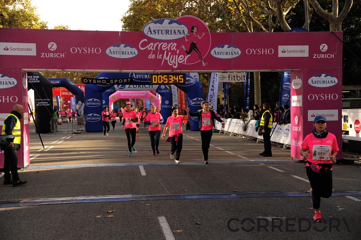 Llegada de la Carrera de la Mujer de Barcelona (ARCO DERECHO 15)