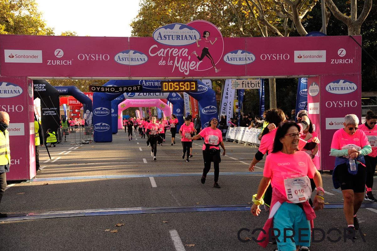 Llegada de la Carrera de la Mujer de Barcelona (ARCO DERECHO 16)