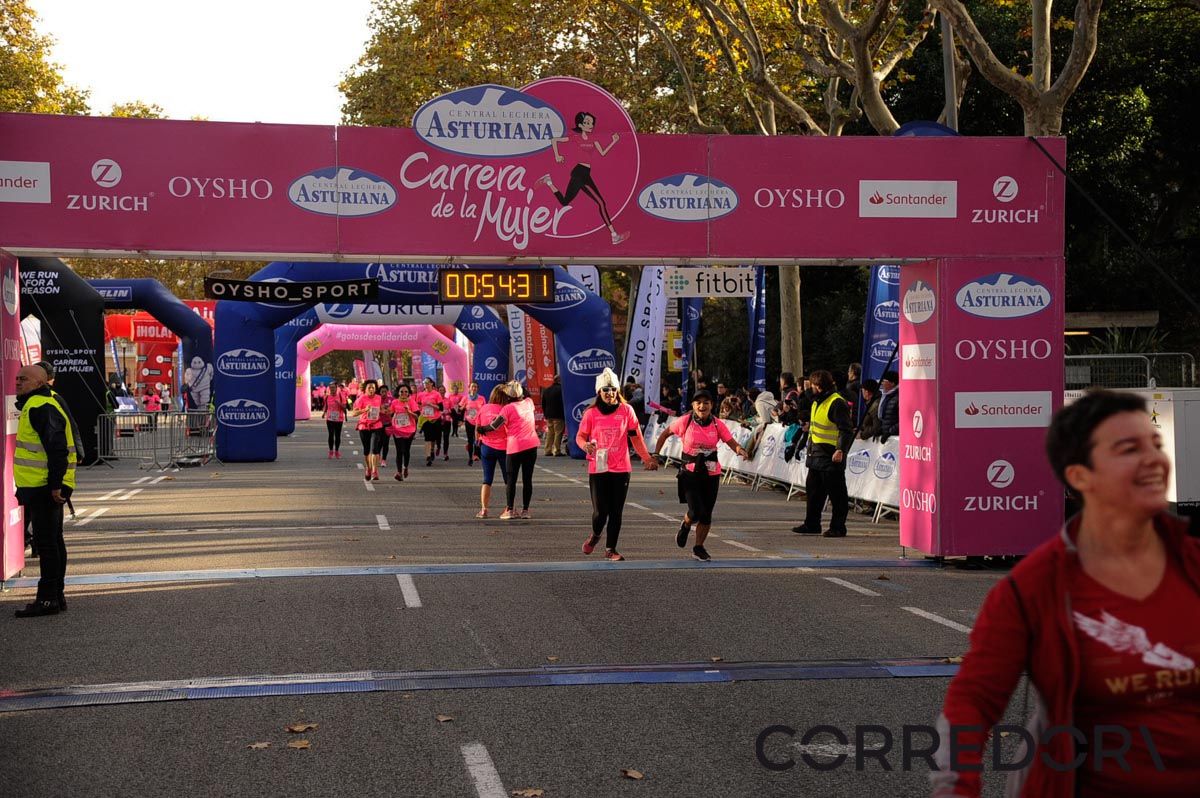 Llegada de la Carrera de la Mujer de Barcelona (ARCO DERECHO 16)