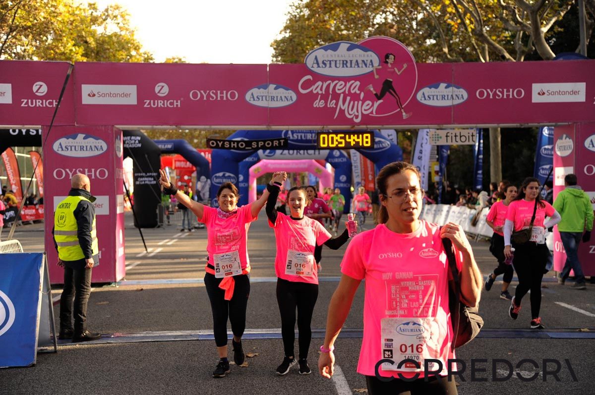 Llegada de la Carrera de la Mujer de Barcelona (ARCO DERECHO 16)