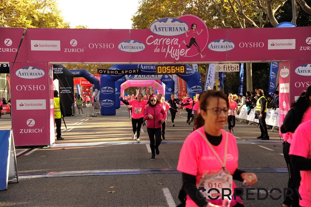 Llegada de la Carrera de la Mujer de Barcelona (ARCO DERECHO 18)