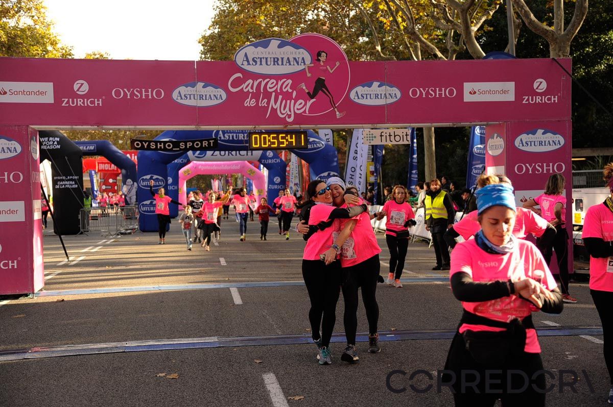 Llegada de la Carrera de la Mujer de Barcelona (ARCO DERECHO 17)