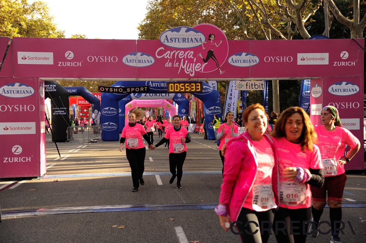 Llegada de la Carrera de la Mujer de Barcelona (ARCO DERECHO 17)