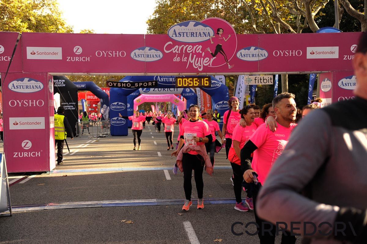 Llegada de la Carrera de la Mujer de Barcelona (ARCO DERECHO 18)