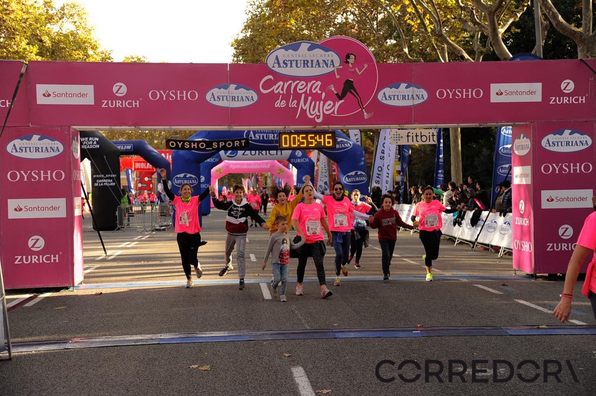 Llegada de la Carrera de la Mujer de Barcelona (ARCO DERECHO 17)
