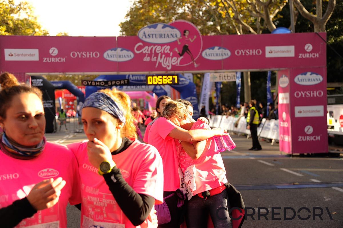 Llegada de la Carrera de la Mujer de Barcelona (ARCO DERECHO 18)