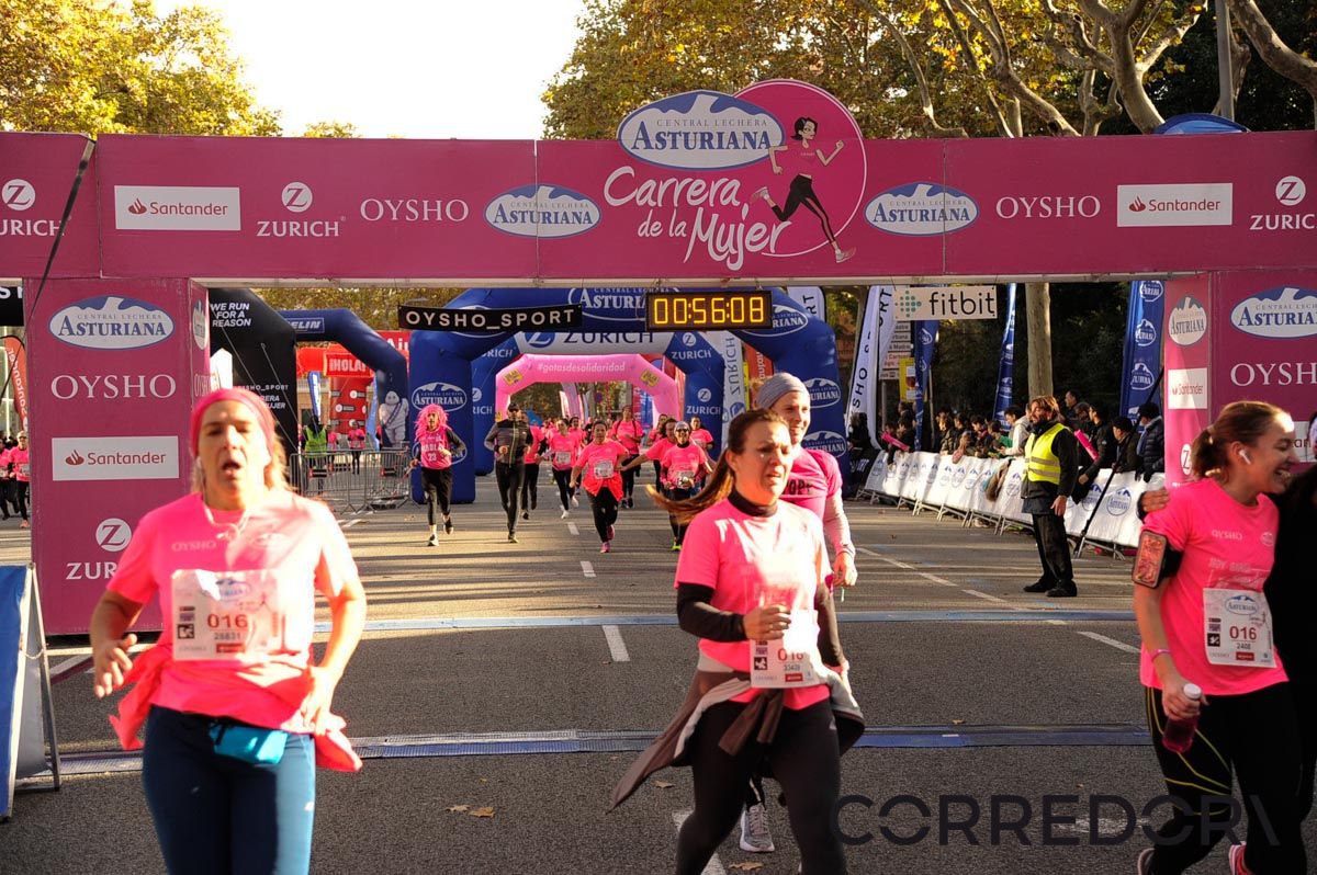 Llegada de la Carrera de la Mujer de Barcelona (ARCO DERECHO 18)