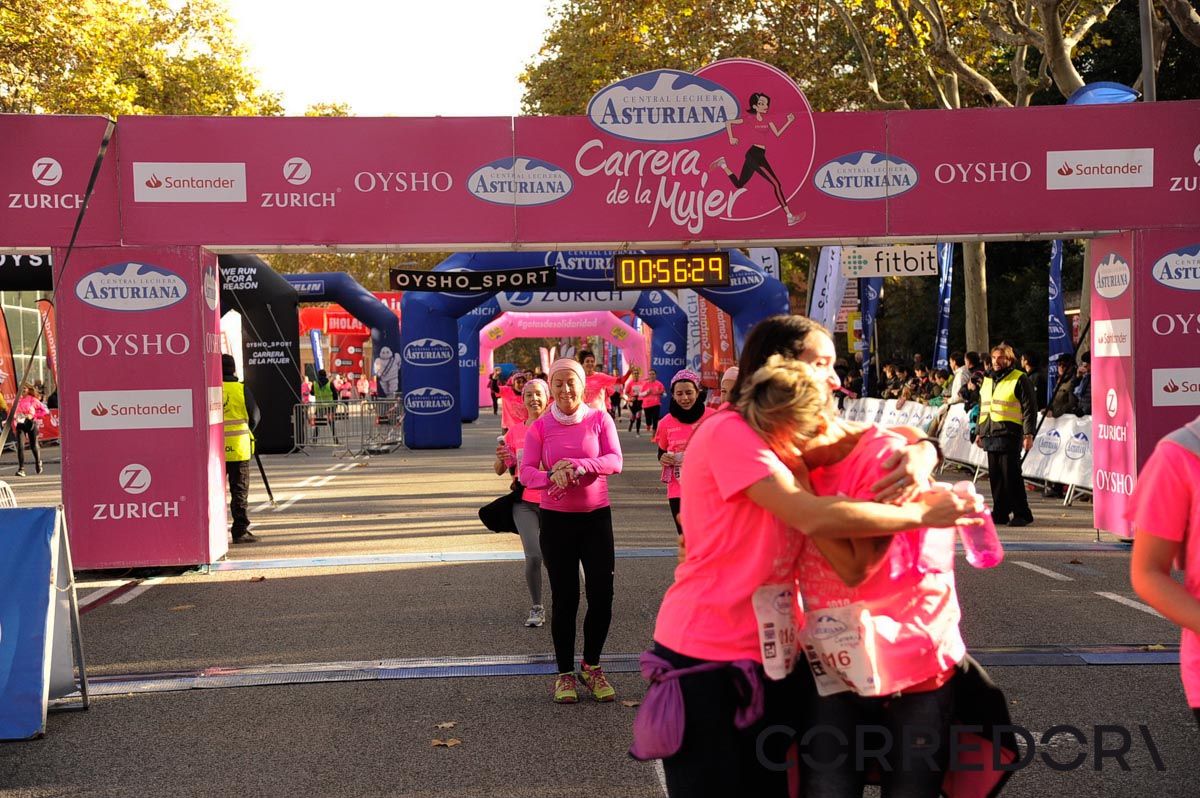Llegada de la Carrera de la Mujer de Barcelona (ARCO DERECHO 18)