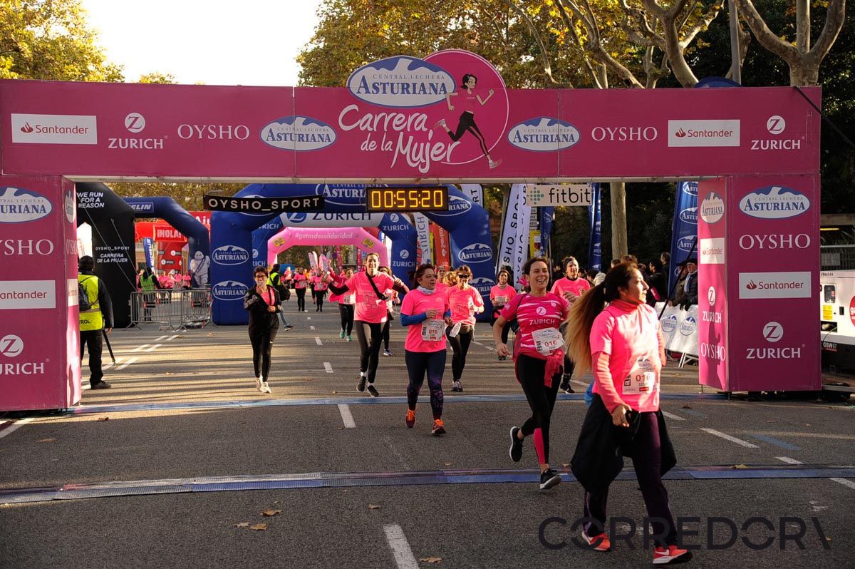 Llegada de la Carrera de la Mujer de Barcelona (ARCO DERECHO 17)