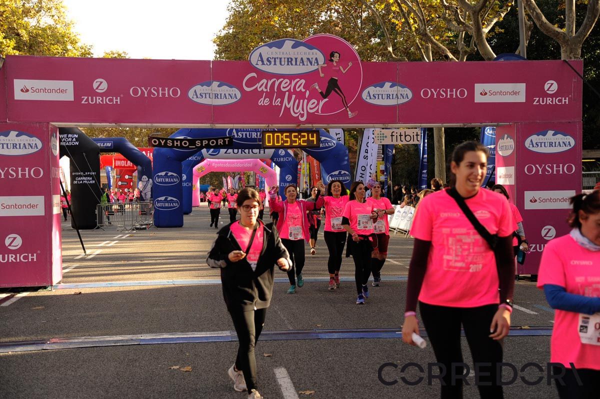 Llegada de la Carrera de la Mujer de Barcelona (ARCO DERECHO 17)