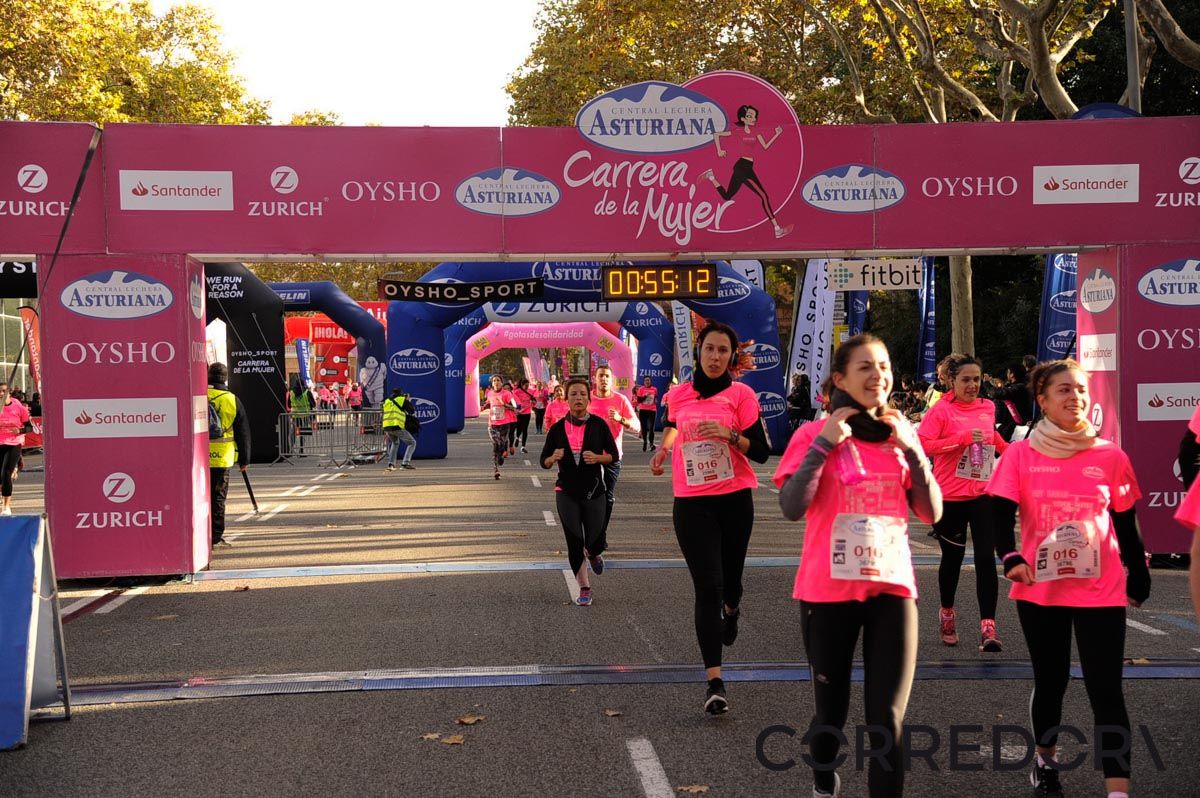Llegada de la Carrera de la Mujer de Barcelona (ARCO DERECHO 17)