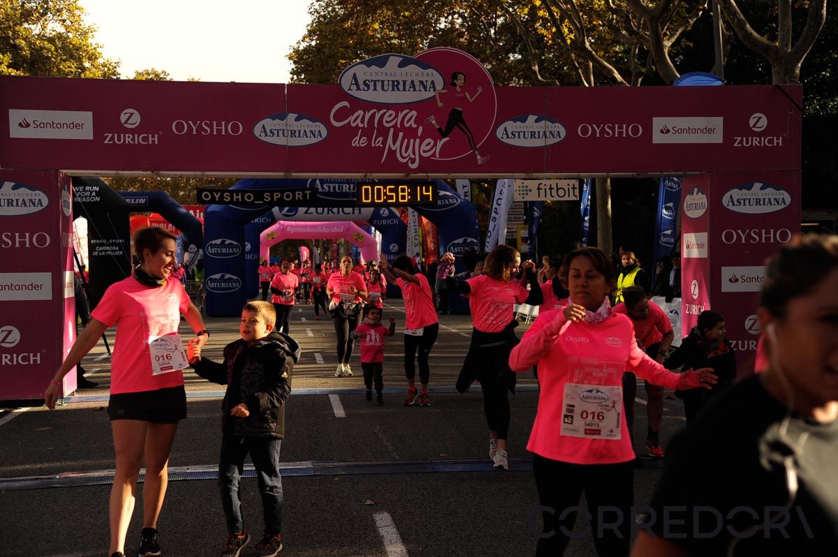 Llegada de la Carrera de la Mujer de Barcelona (ARCO DERECHO 20)