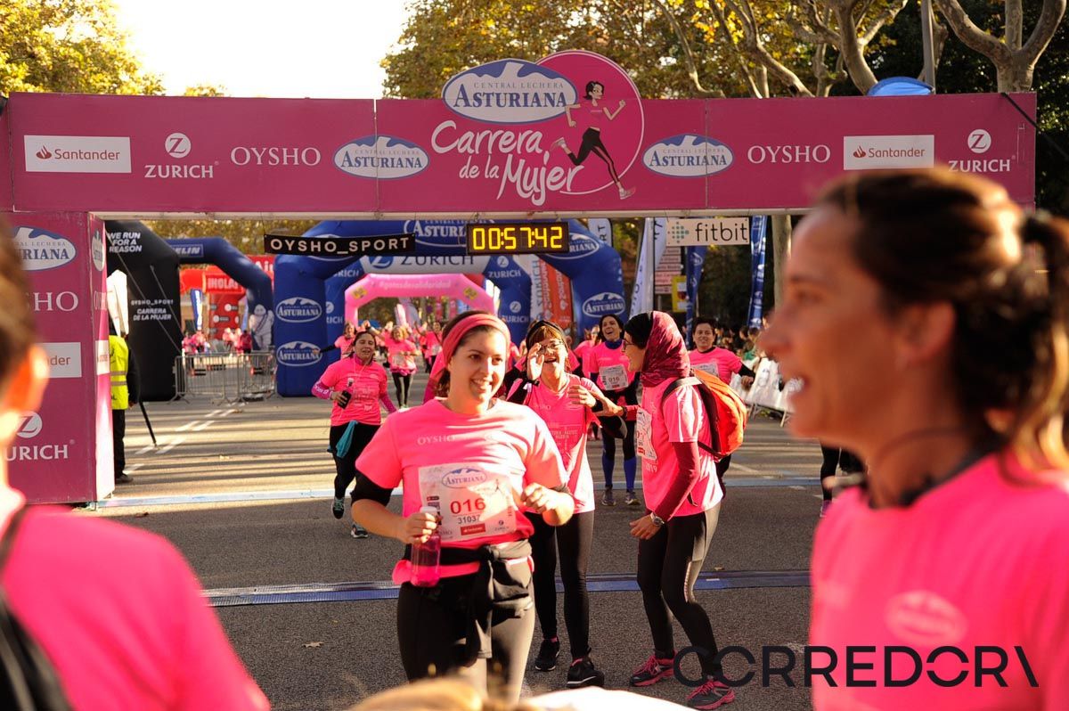 Llegada de la Carrera de la Mujer de Barcelona (ARCO DERECHO 20)