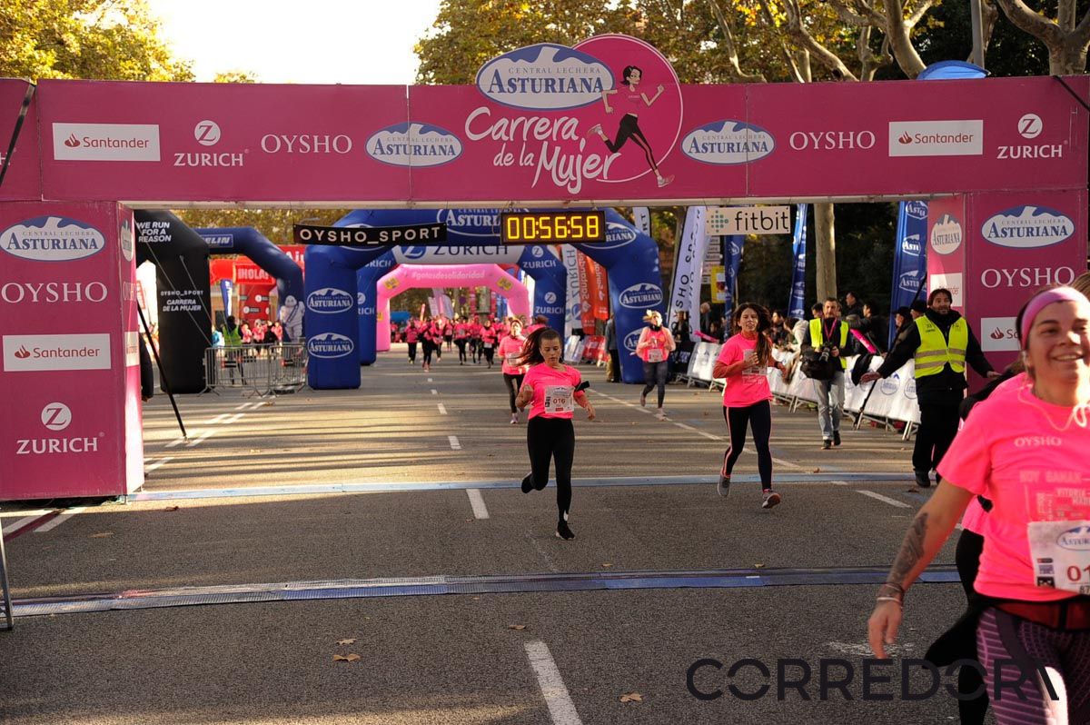 Llegada de la Carrera de la Mujer de Barcelona (ARCO DERECHO 19)