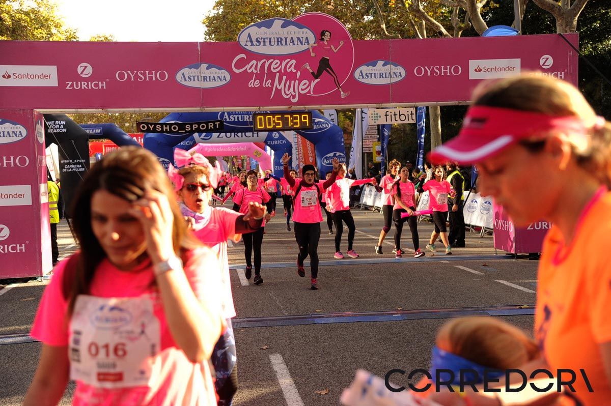 Llegada de la Carrera de la Mujer de Barcelona (ARCO DERECHO 20)