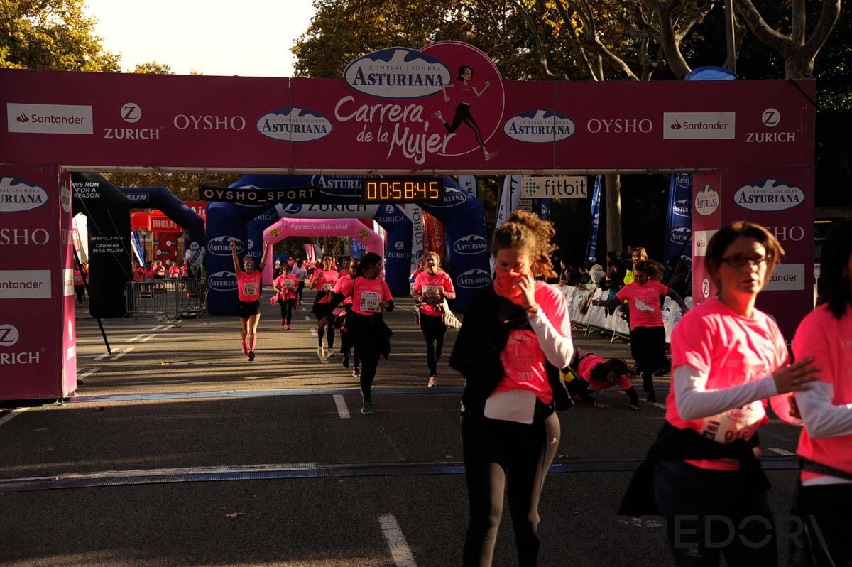 Llegada de la Carrera de la Mujer de Barcelona (ARCO DERECHO 21)