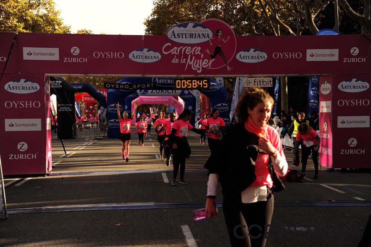 Llegada de la Carrera de la Mujer de Barcelona (ARCO DERECHO 21)