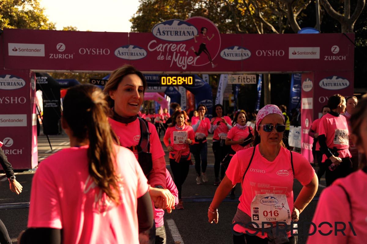 Llegada de la Carrera de la Mujer de Barcelona (ARCO DERECHO 21)