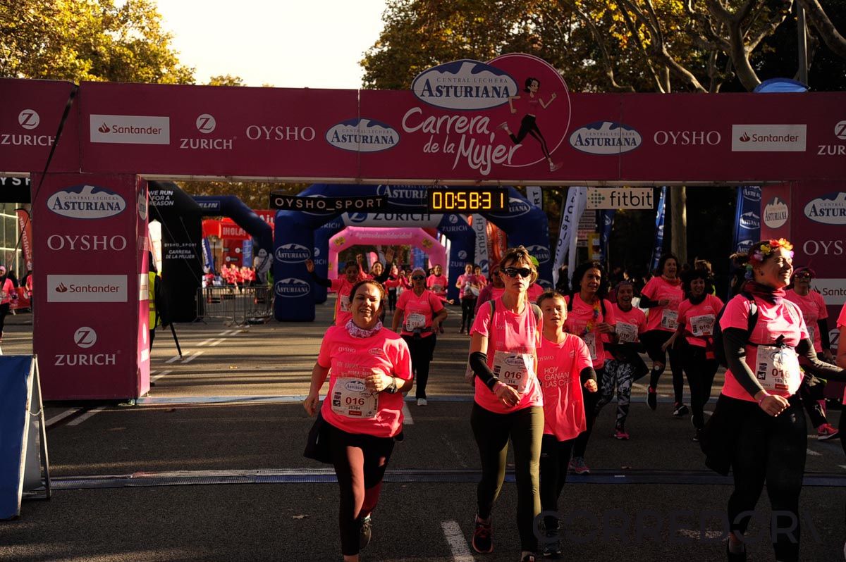 Llegada de la Carrera de la Mujer de Barcelona (ARCO DERECHO 21)